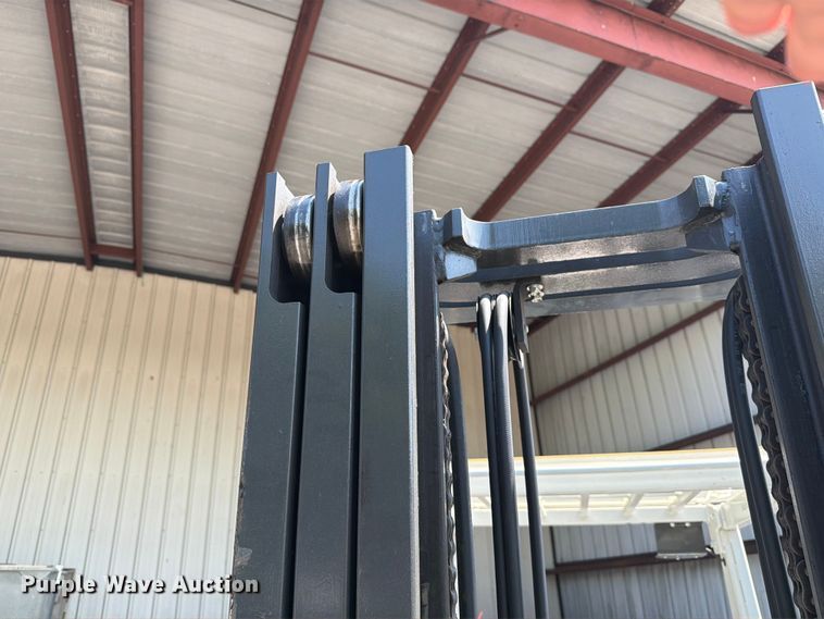 image for item EF1332 2018 UniCarriers PF70 forklift