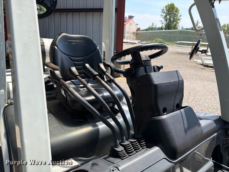 image for item EF1332 2018 UniCarriers PF70 forklift
