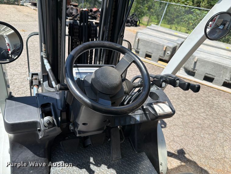image for item EF1332 2018 UniCarriers PF70 forklift