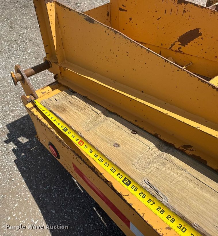 image for item EG5951 1998 Custom Weld Trailers equipment trailer