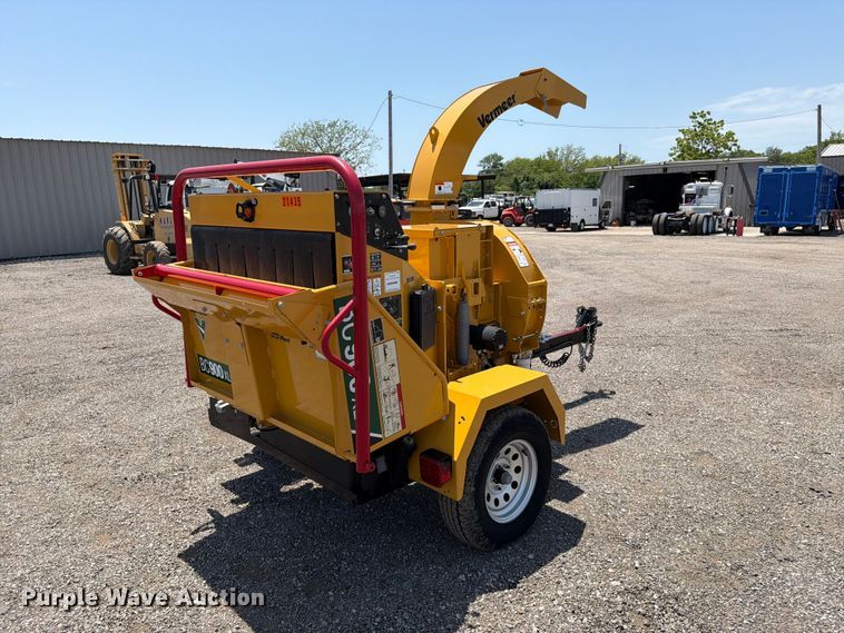 image for item EG9300 2022 Vermeer BC900XL wood chipper