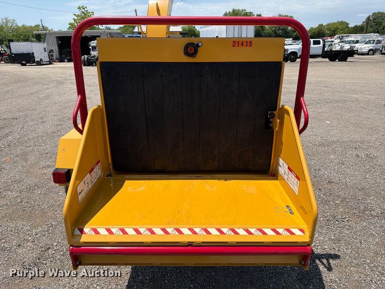 image for item EG9300 2022 Vermeer BC900XL wood chipper