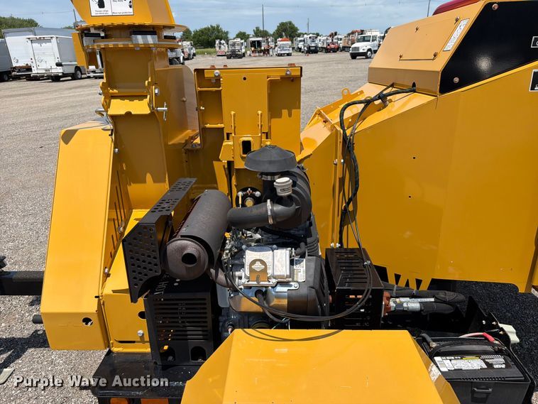 image for item EG9300 2022 Vermeer BC900XL wood chipper