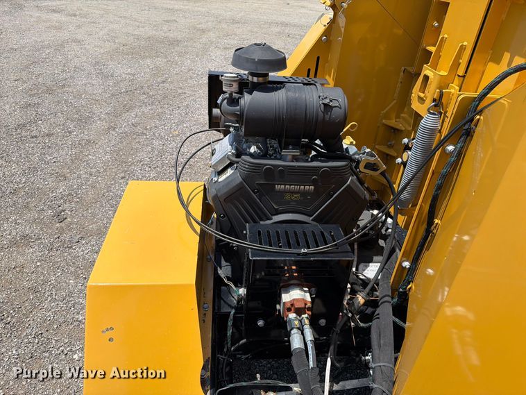 image for item EG9300 2022 Vermeer BC900XL wood chipper