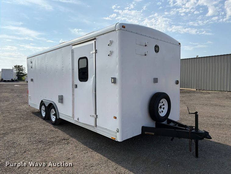 image for item EG9336 2005 Wells Cargo EW2022W enclosed cargo trailer