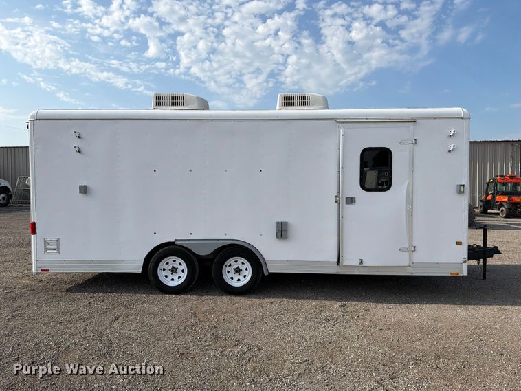 image for item EG9336 2005 Wells Cargo EW2022W enclosed cargo trailer