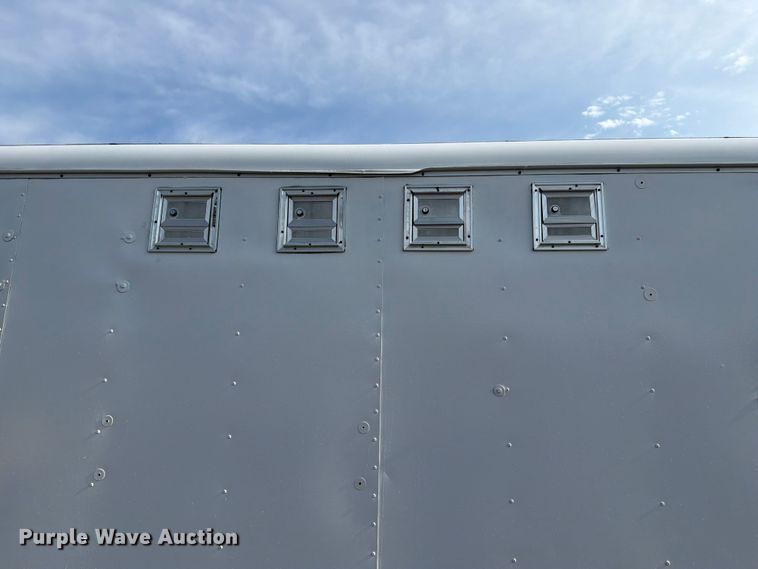 image for item EG9336 2005 Wells Cargo EW2022W enclosed cargo trailer