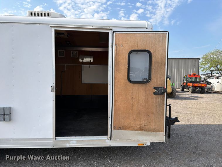 image for item EG9336 2005 Wells Cargo EW2022W enclosed cargo trailer