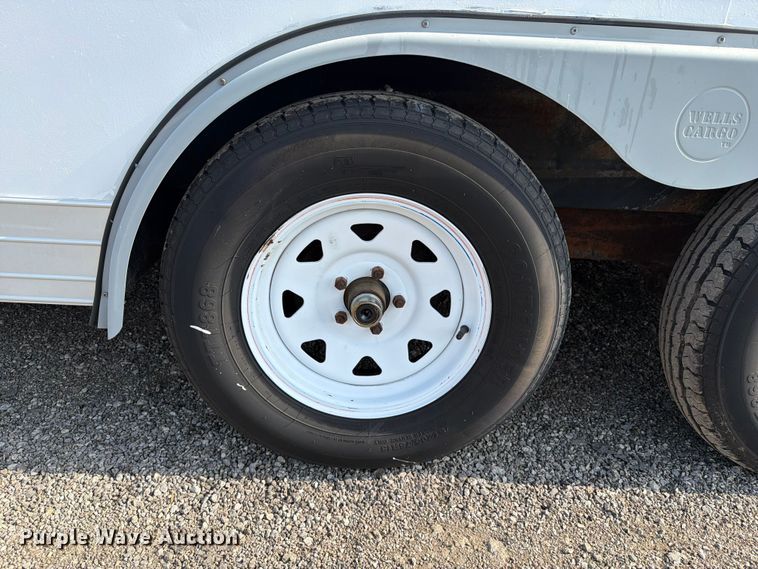 image for item EG9336 2005 Wells Cargo EW2022W enclosed cargo trailer
