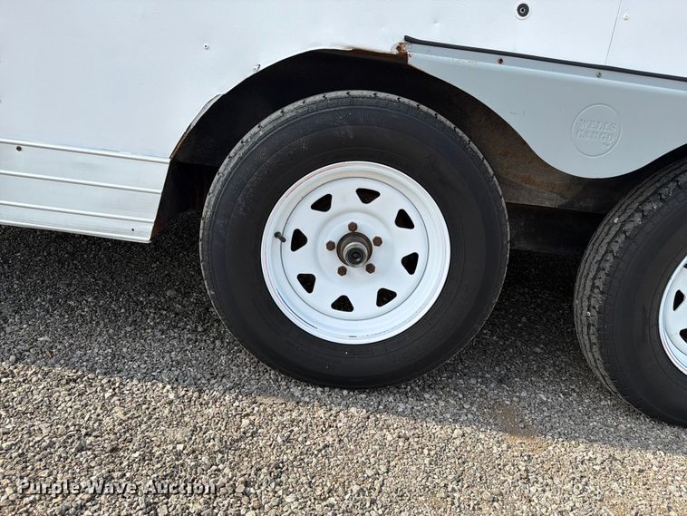 image for item EG9336 2005 Wells Cargo EW2022W enclosed cargo trailer