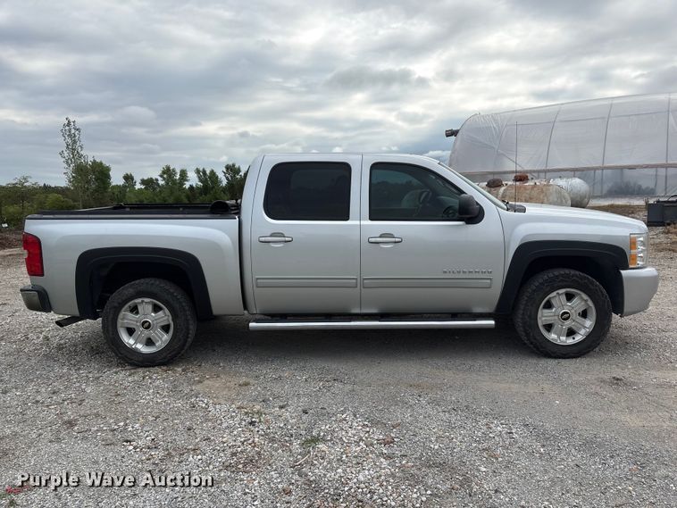 image for item EI5923 2012 Chevrolet Silverado 1500 Crew Cab pickup truck