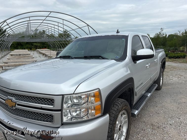image for item EI5923 2012 Chevrolet Silverado 1500 Crew Cab pickup truck