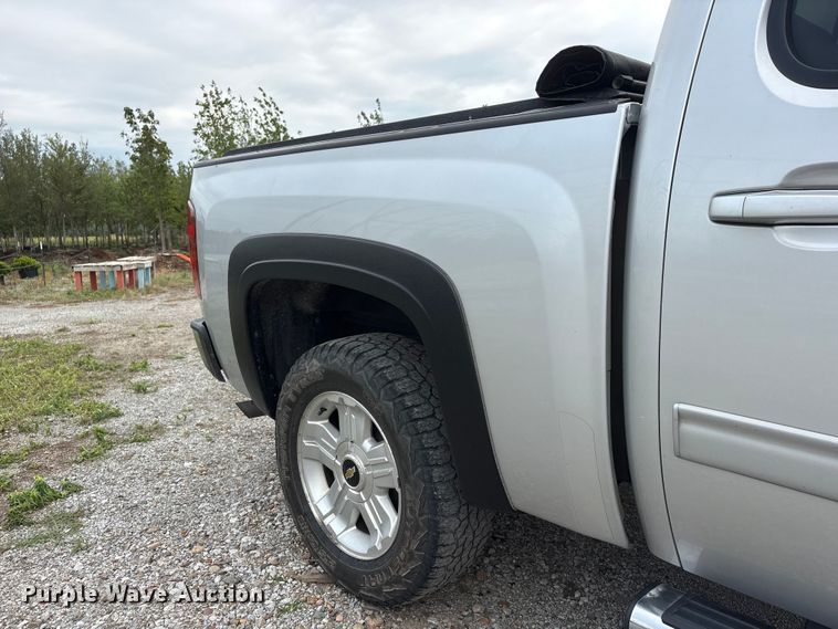 image for item EI5923 2012 Chevrolet Silverado 1500 Crew Cab pickup truck
