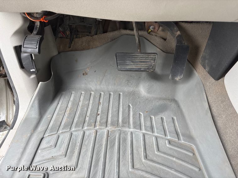 image for item EI5923 2012 Chevrolet Silverado 1500 Crew Cab pickup truck