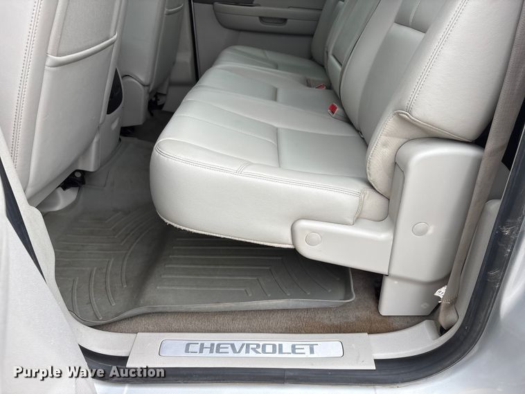 image for item EI5923 2012 Chevrolet Silverado 1500 Crew Cab pickup truck