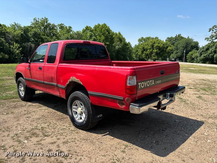 image for item EJ7802 1998 Toyota T100 Ext. Cab pickup truck