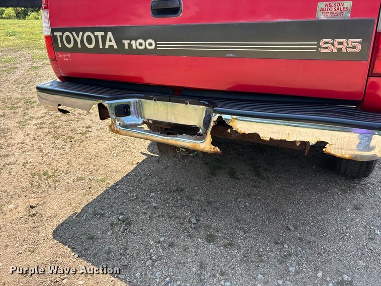 image for item EJ7802 1998 Toyota T100 Ext. Cab pickup truck