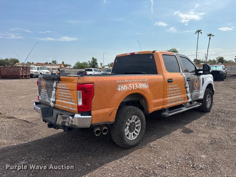 image for item EL2602 2019 Ford F250 Super Duty Crew Cab pickup truck