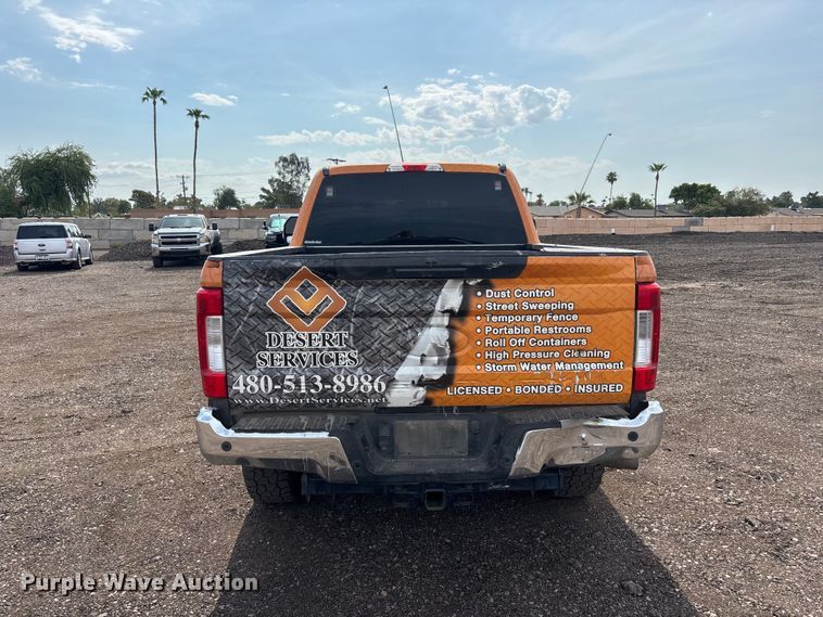 image for item EL2602 2019 Ford F250 Super Duty Crew Cab pickup truck