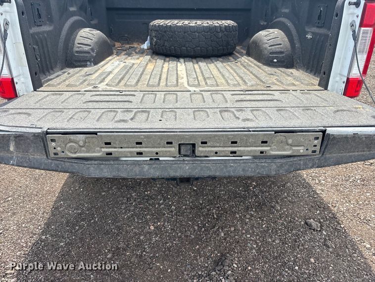 image for item EL2602 2019 Ford F250 Super Duty Crew Cab pickup truck
