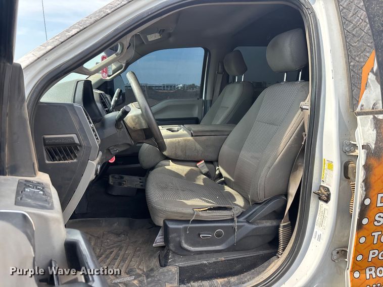 image for item EL2602 2019 Ford F250 Super Duty Crew Cab pickup truck