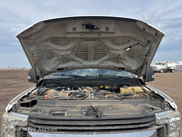 image for item EL2602 2019 Ford F250 Super Duty Crew Cab pickup truck
