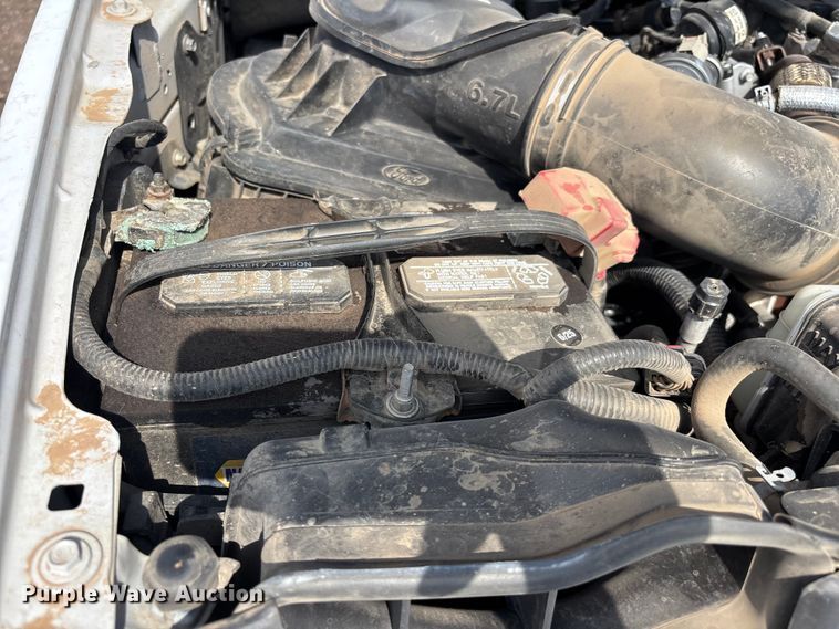 image for item EL2602 2019 Ford F250 Super Duty Crew Cab pickup truck