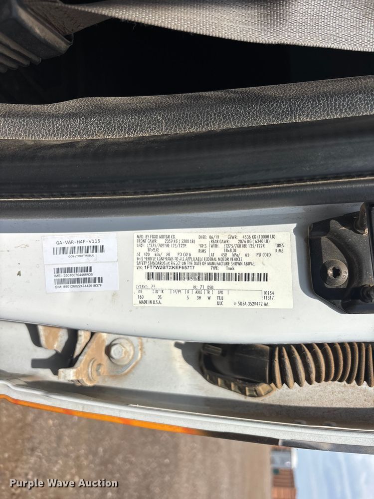 image for item EL2602 2019 Ford F250 Super Duty Crew Cab pickup truck