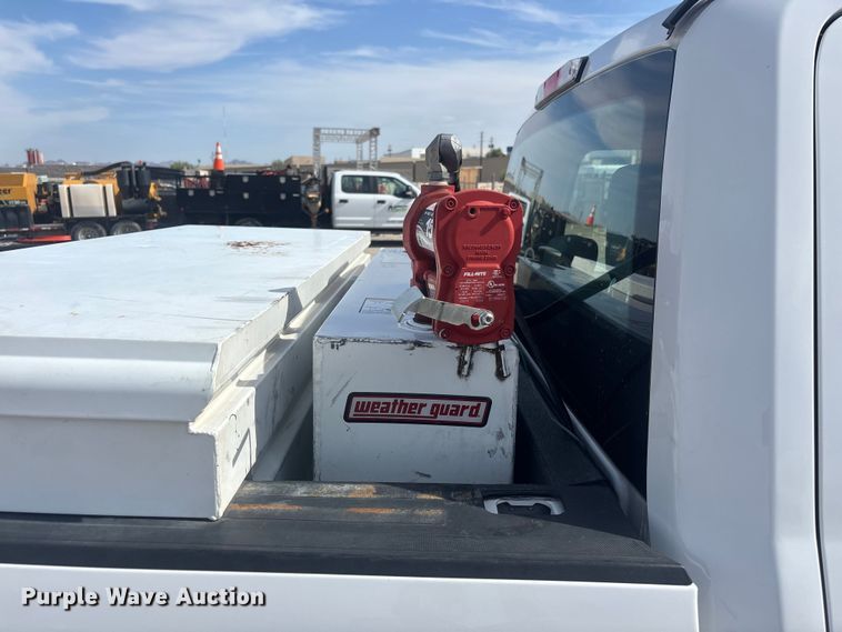 image for item EL2603 2019 Ford F350 Super Duty Crew Cab pickup truck