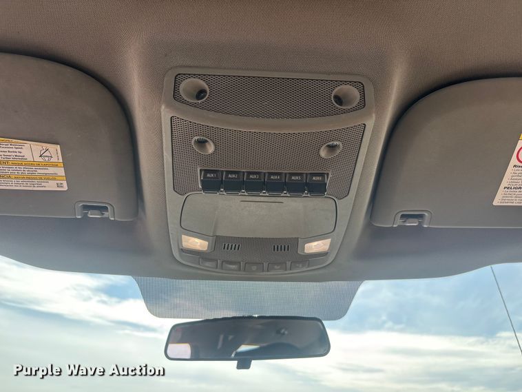 image for item EL2603 2019 Ford F350 Super Duty Crew Cab pickup truck