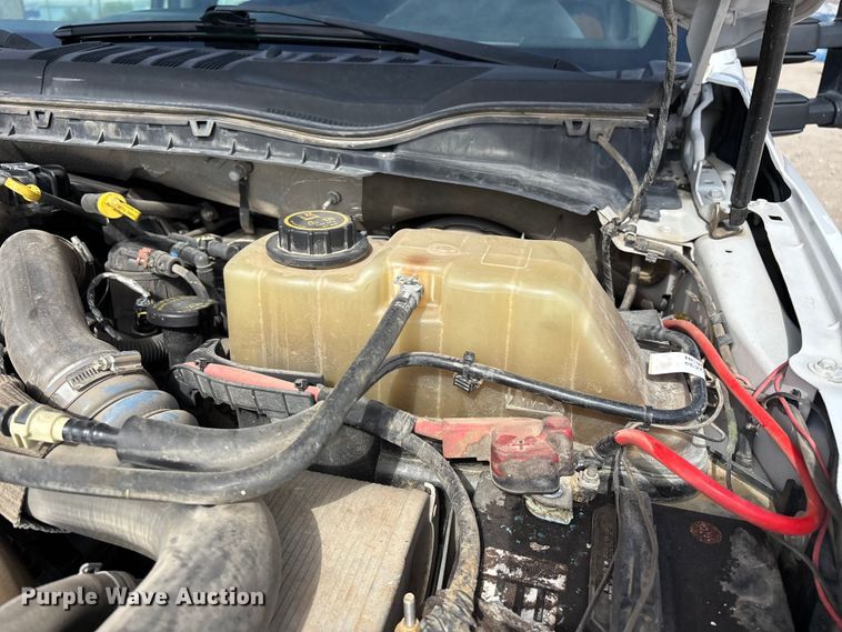 image for item EL2603 2019 Ford F350 Super Duty Crew Cab pickup truck