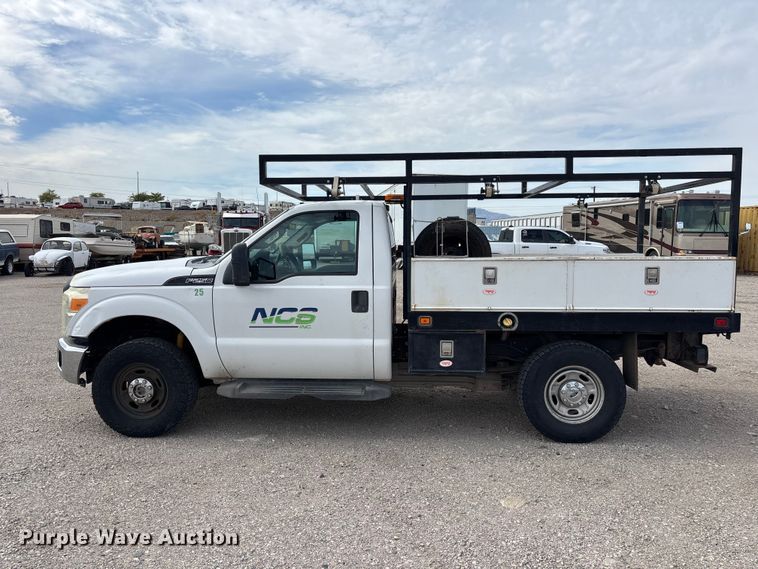 image for item EL2604 2012 Ford F250 Super Duty flatbed pickup truck