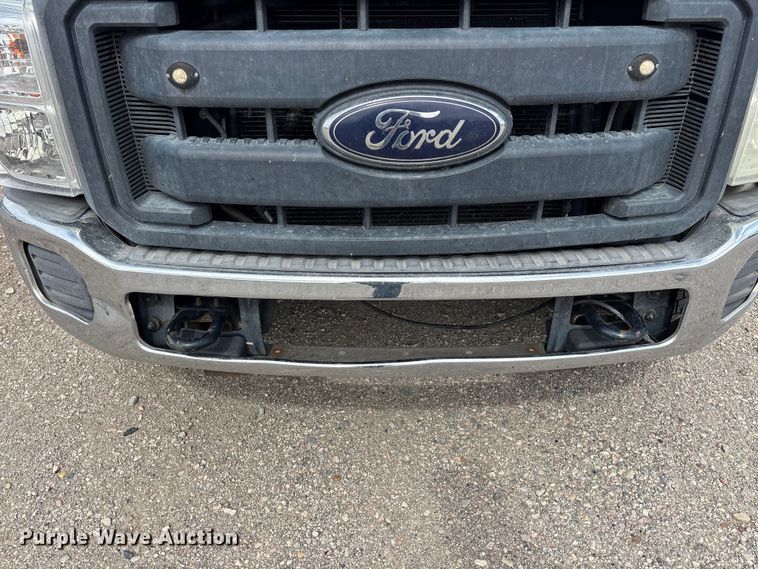 image for item EL2604 2012 Ford F250 Super Duty flatbed pickup truck