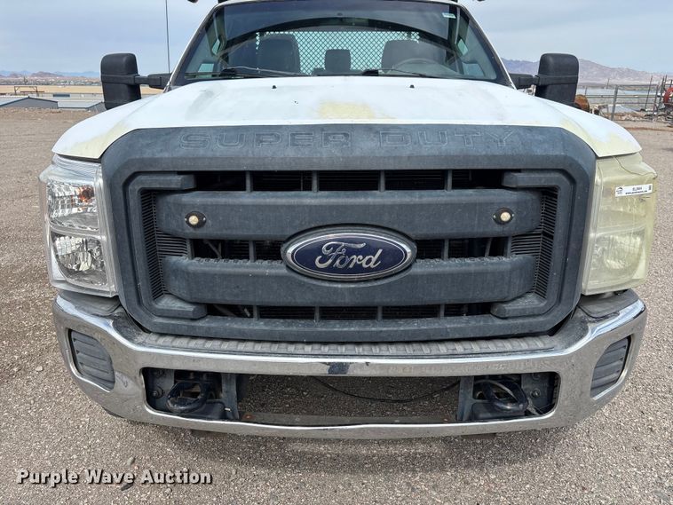 image for item EL2604 2012 Ford F250 Super Duty flatbed pickup truck