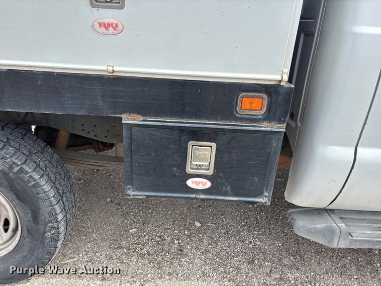 image for item EL2604 2012 Ford F250 Super Duty flatbed pickup truck