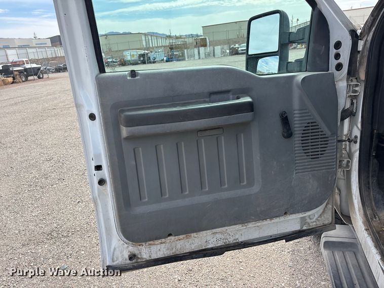 image for item EL2604 2012 Ford F250 Super Duty flatbed pickup truck