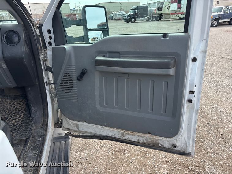 image for item EL2604 2012 Ford F250 Super Duty flatbed pickup truck