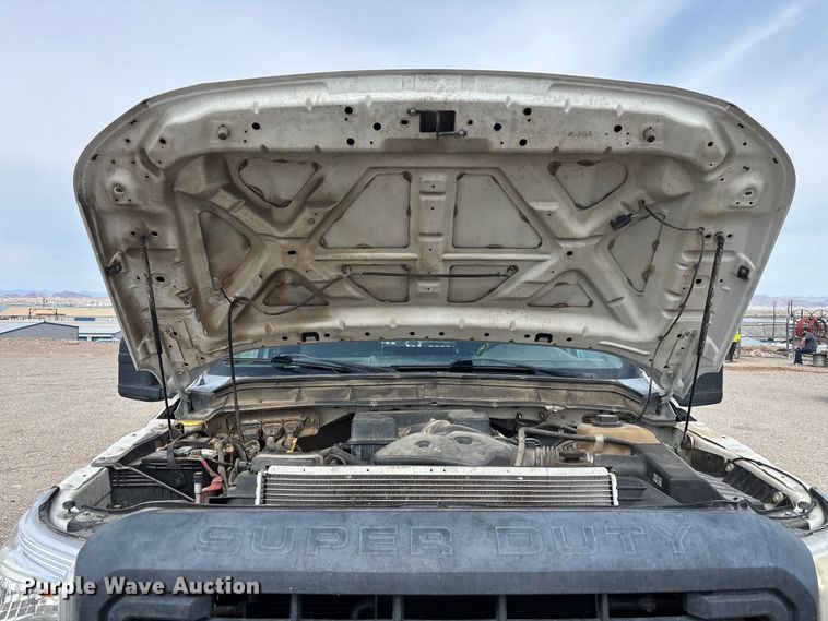 image for item EL2604 2012 Ford F250 Super Duty flatbed pickup truck