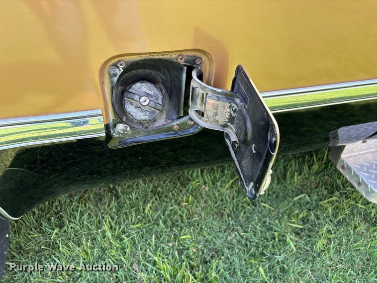 image for item EO4404 1986 Chevrolet Silverado K10 pickup truck