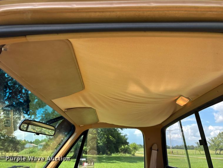 image for item EO4404 1986 Chevrolet Silverado K10 pickup truck