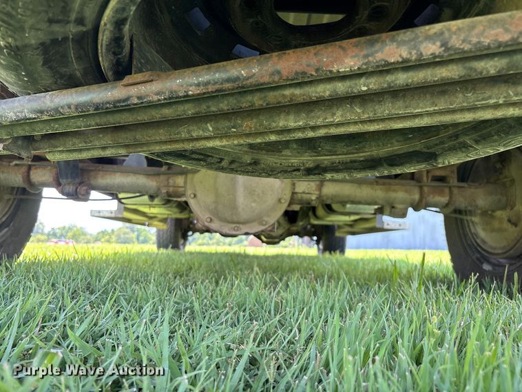 image for item EO4404 1986 Chevrolet Silverado K10 pickup truck