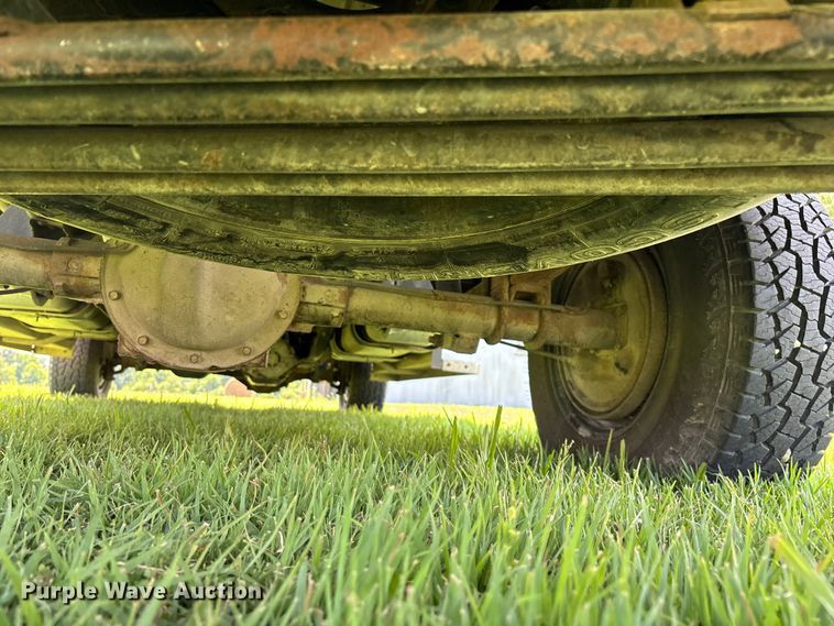 image for item EO4404 1986 Chevrolet Silverado K10 pickup truck