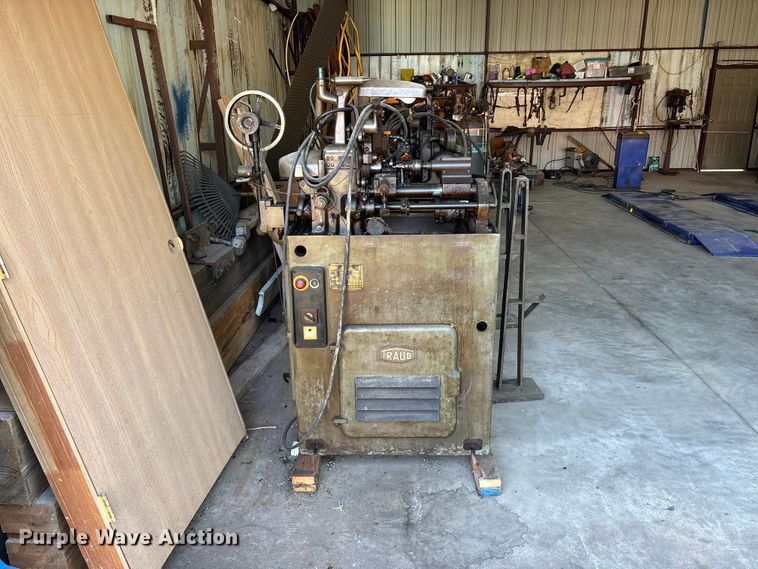 image for item EO4462 (2) Traub bolt machines