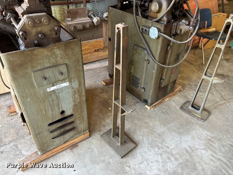 image for item EO4462 (2) Traub bolt machines