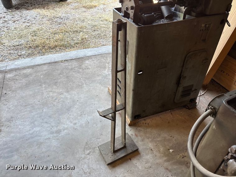 image for item EO4462 (2) Traub bolt machines