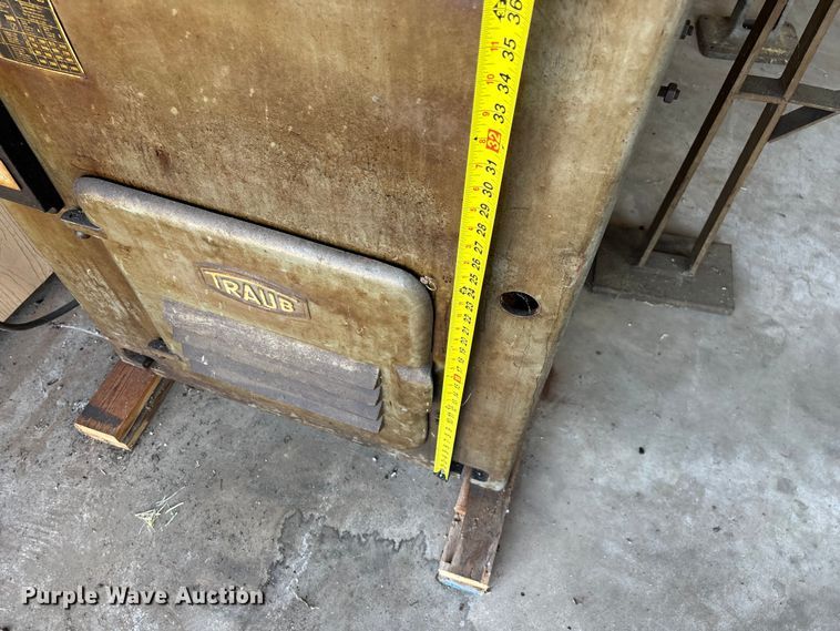 image for item EO4462 (2) Traub bolt machines