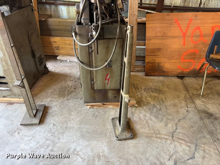 image for item EO4462 (2) Traub bolt machines