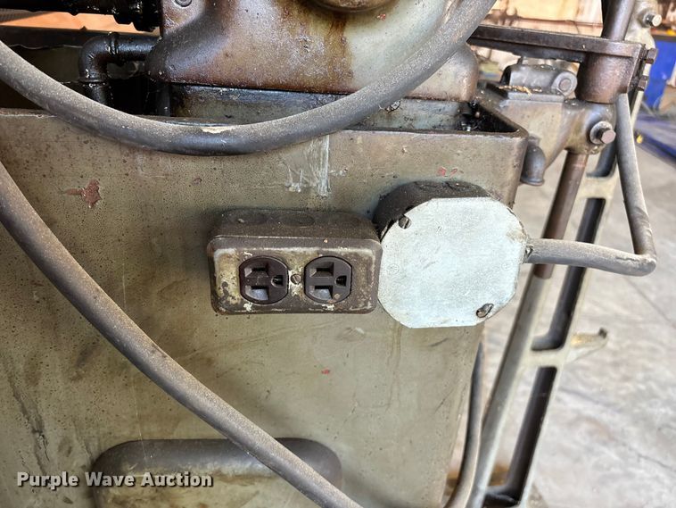 image for item EO4462 (2) Traub bolt machines