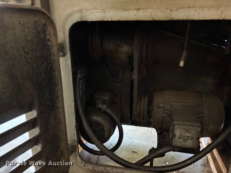 image for item EO4462 (2) Traub bolt machines