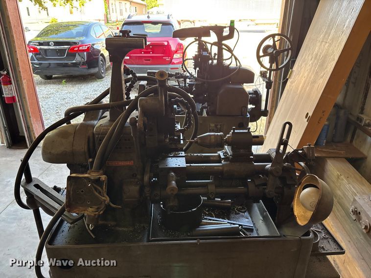 image for item EO4462 (2) Traub bolt machines